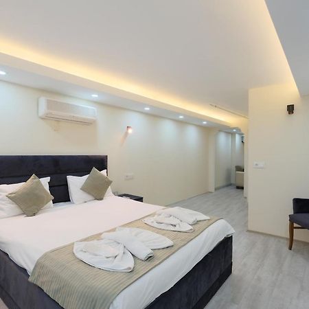 Berlin Hotel Nisantasi Istanbul Exterior photo